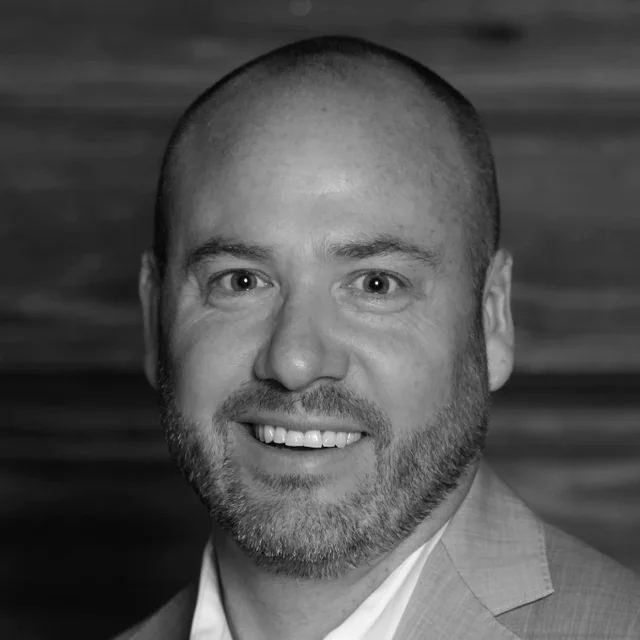 Portrait of Scott Thomas